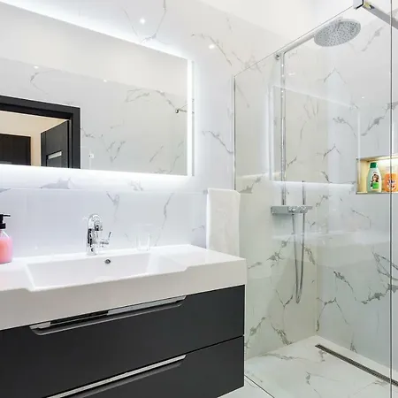 Luxury Lucerna Apartment *