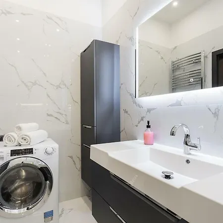 Luxury Lucerna Appartamento *